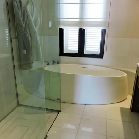 דירה Wonderful Large Located In The Centre Of St Tropez