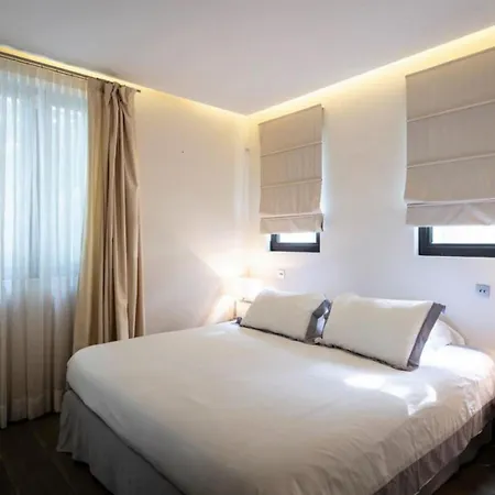 דירה Wonderful Large Located In The Centre Of St Tropez סן טרופז