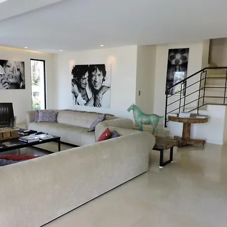 Wonderful Large Located In The Centre Of St Tropez דירה סן טרופז